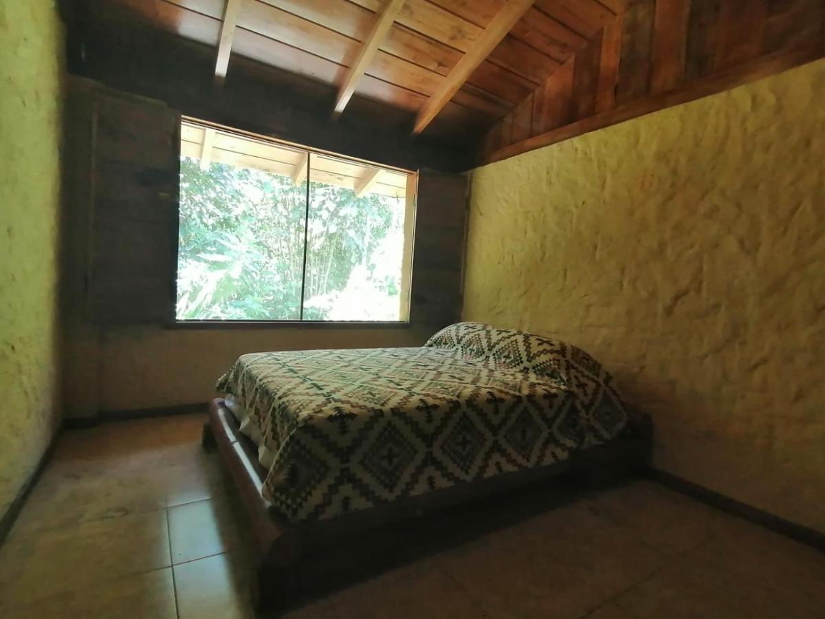 Hotel La Chonta à Mindo Extérieur photo